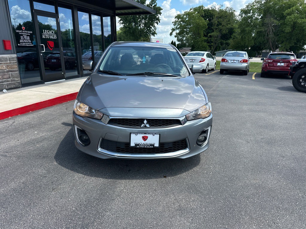 2017 Mitsubishi Lancer Image 8