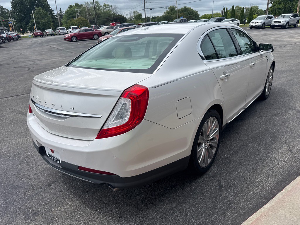 2015 Lincoln MKS Image 5