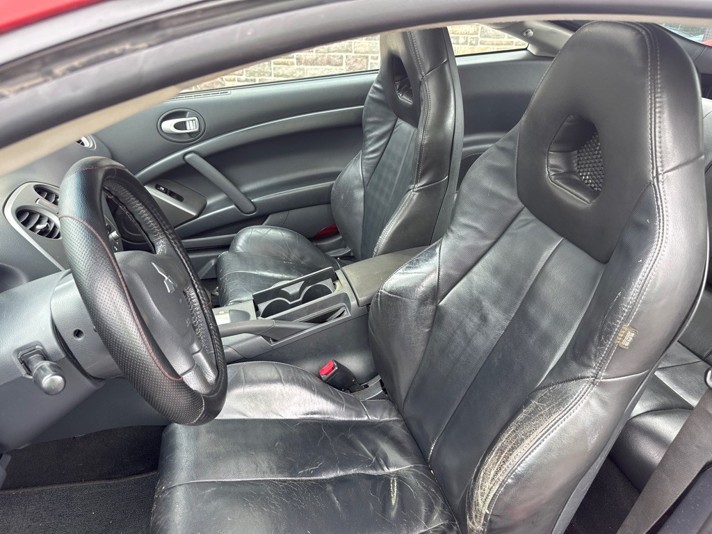 2011 Mitsubishi Eclipse Image 8