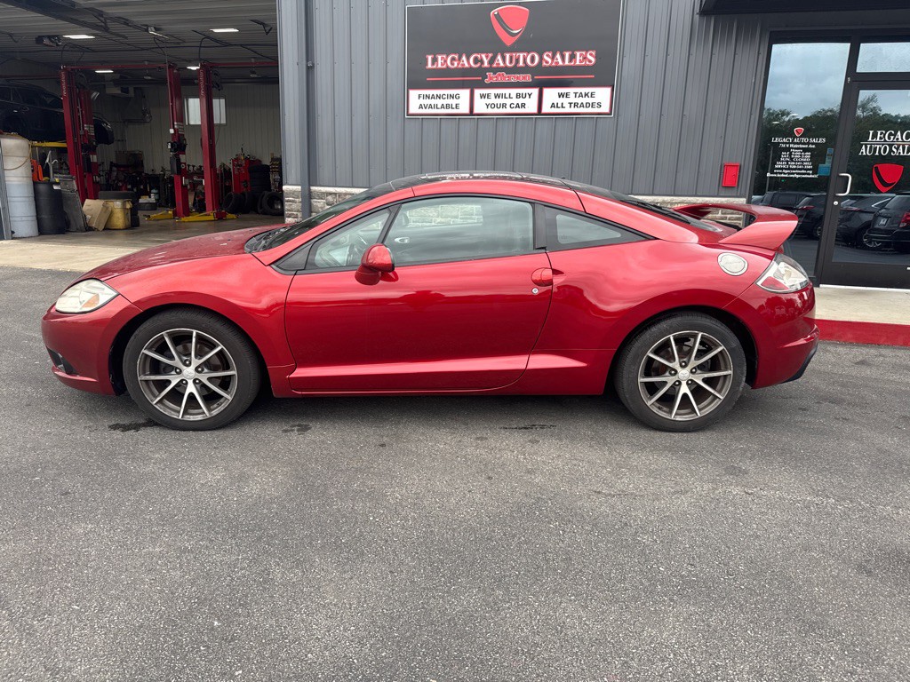 2011 Mitsubishi Eclipse Image 2
