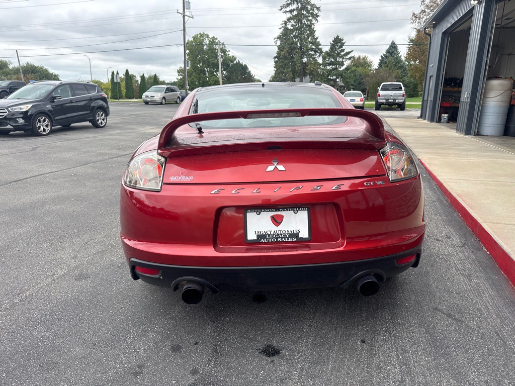 2011 Mitsubishi Eclipse Image 4