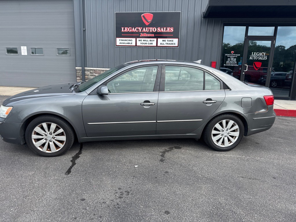 2009 Hyundai Sonata Image 2