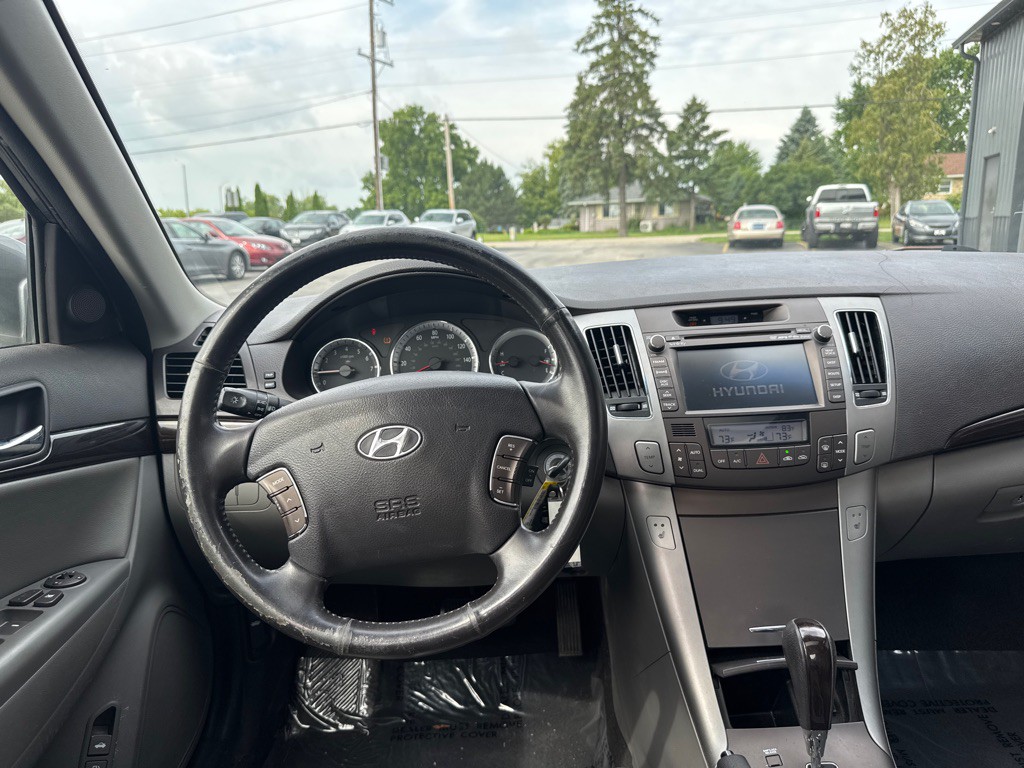2009 Hyundai Sonata Image 10