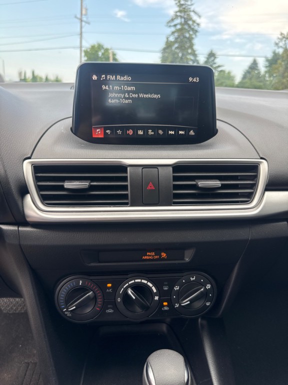 2017 Mazda Mazda3 Image 10