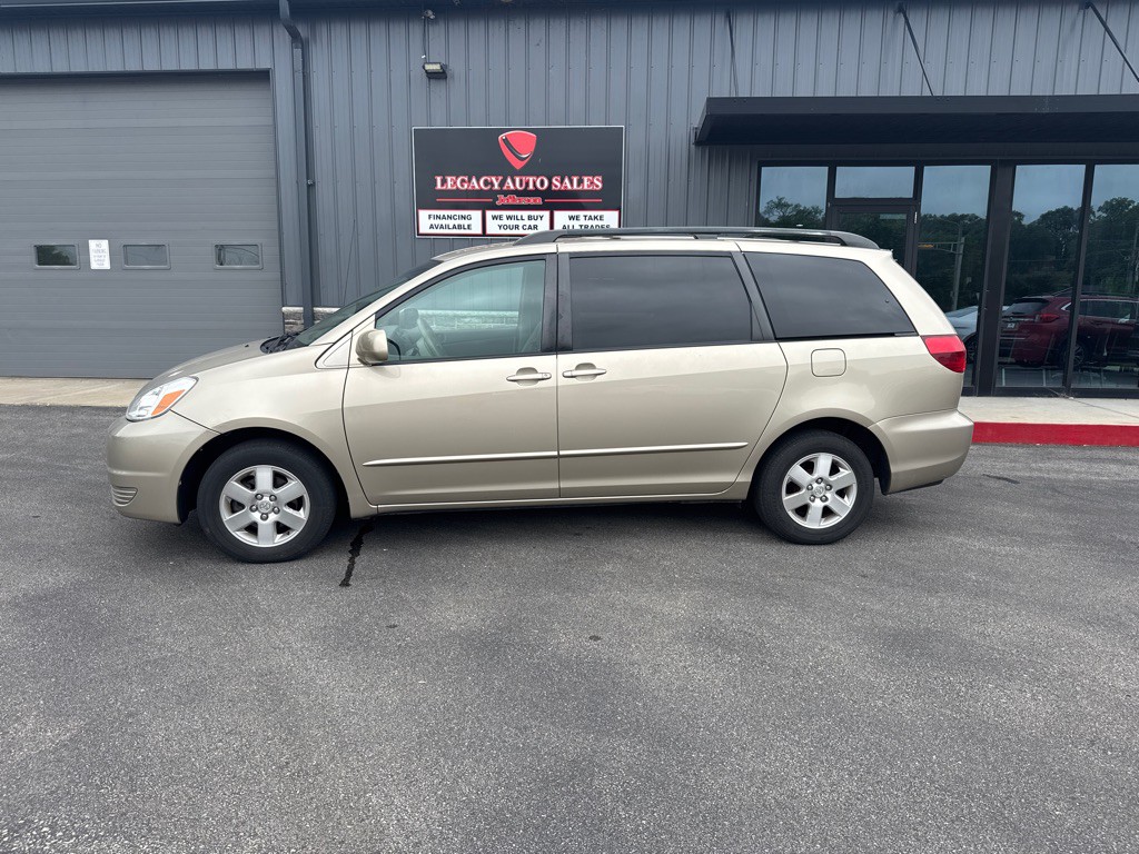 2005 Toyota Sienna Image 2