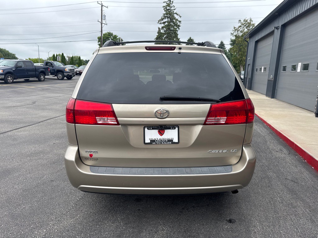 2005 Toyota Sienna Image 4