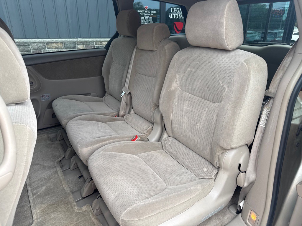 2005 Toyota Sienna Image 10