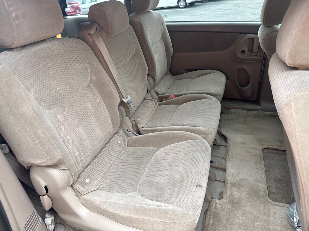 2005 Toyota Sienna Image 12