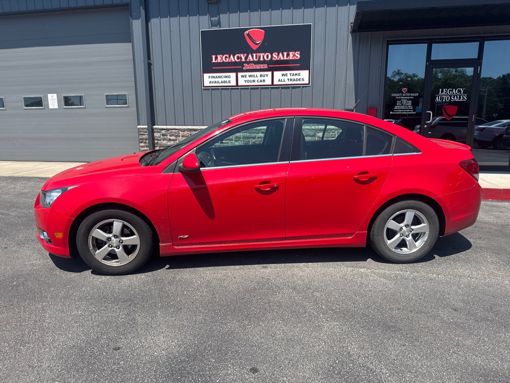 2014 Chevrolet Cruze Image 2