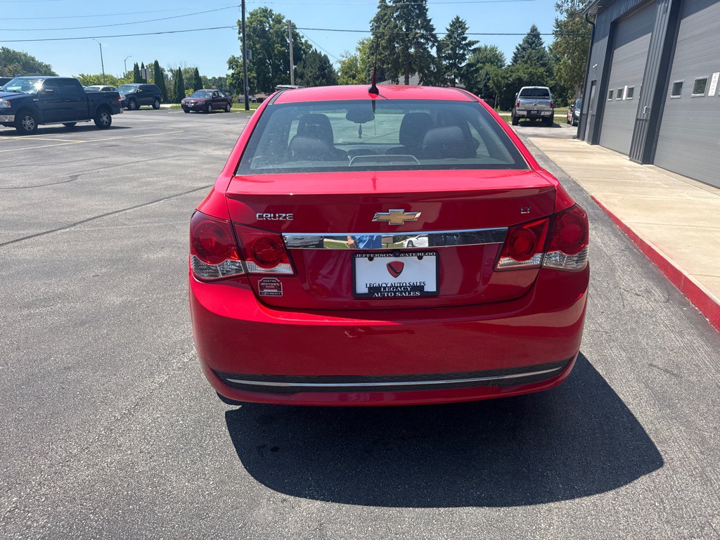 2014 Chevrolet Cruze Image 4
