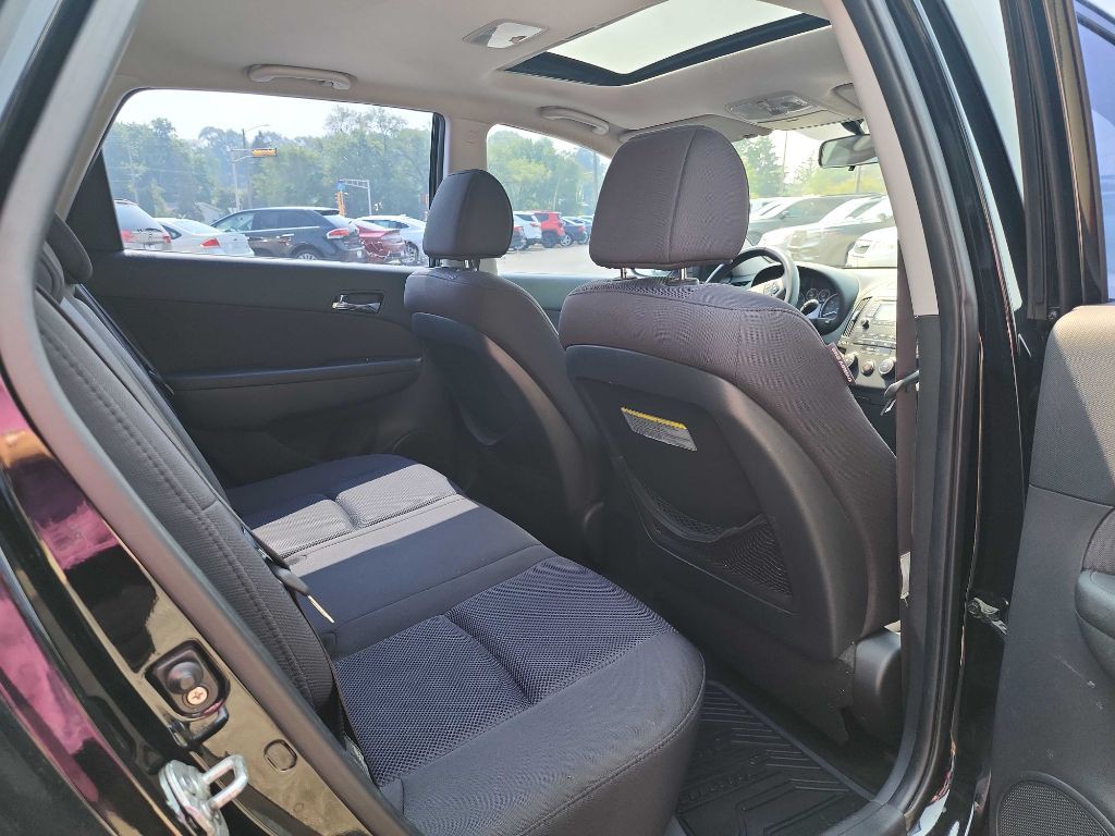 2010 Hyundai Elantra Image 8