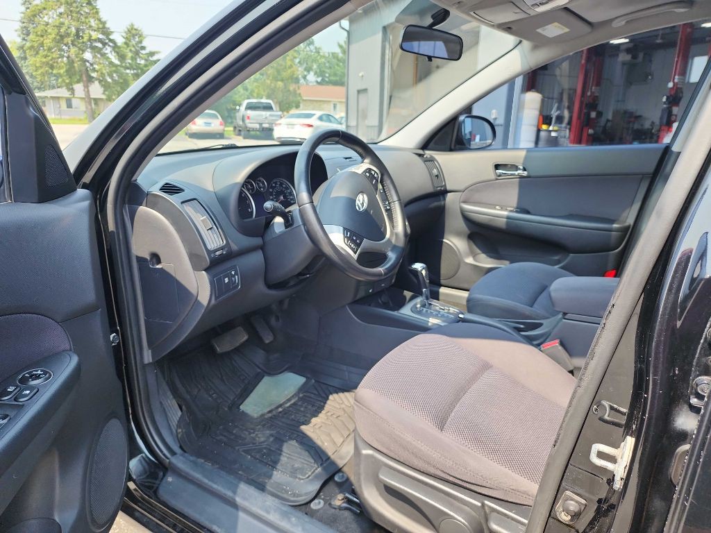 2010 Hyundai Elantra Image 10