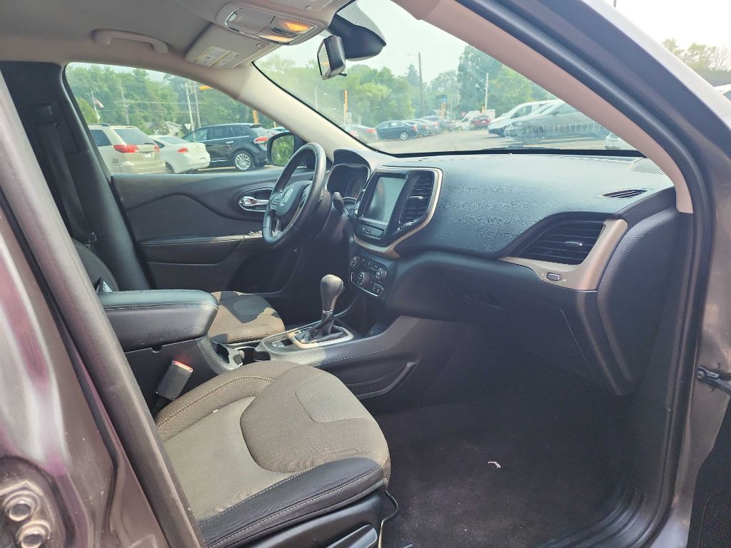 2016 Jeep Cherokee Image 7