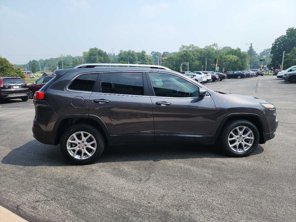 2016 Jeep Cherokee Image 5