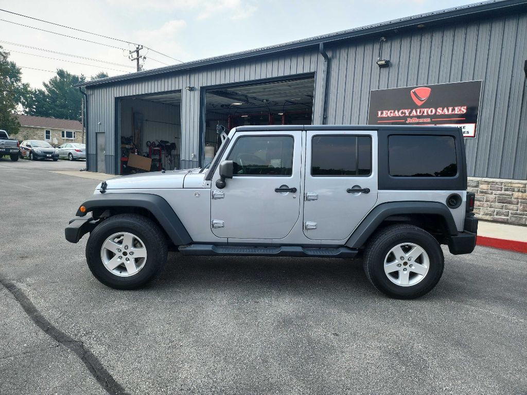 2014 Jeep Wrangler Unlimited Image 2