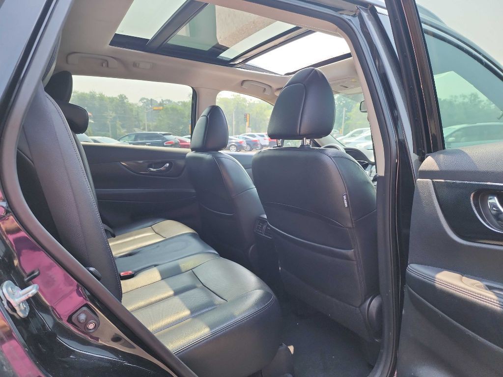 2016 Nissan Rogue Image 8