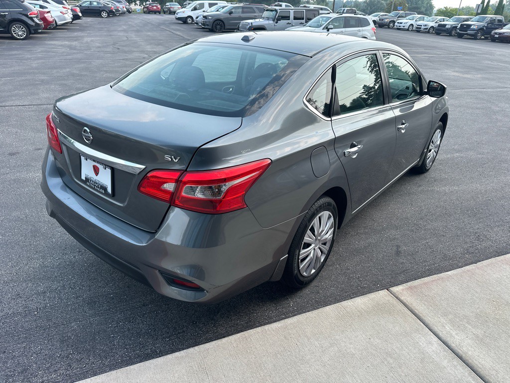 2016 Nissan Sentra Image 5