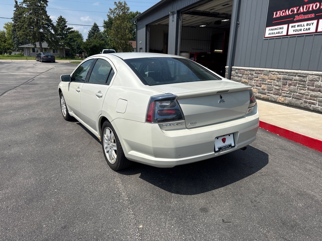 2006 Mitsubishi Galant Image 3