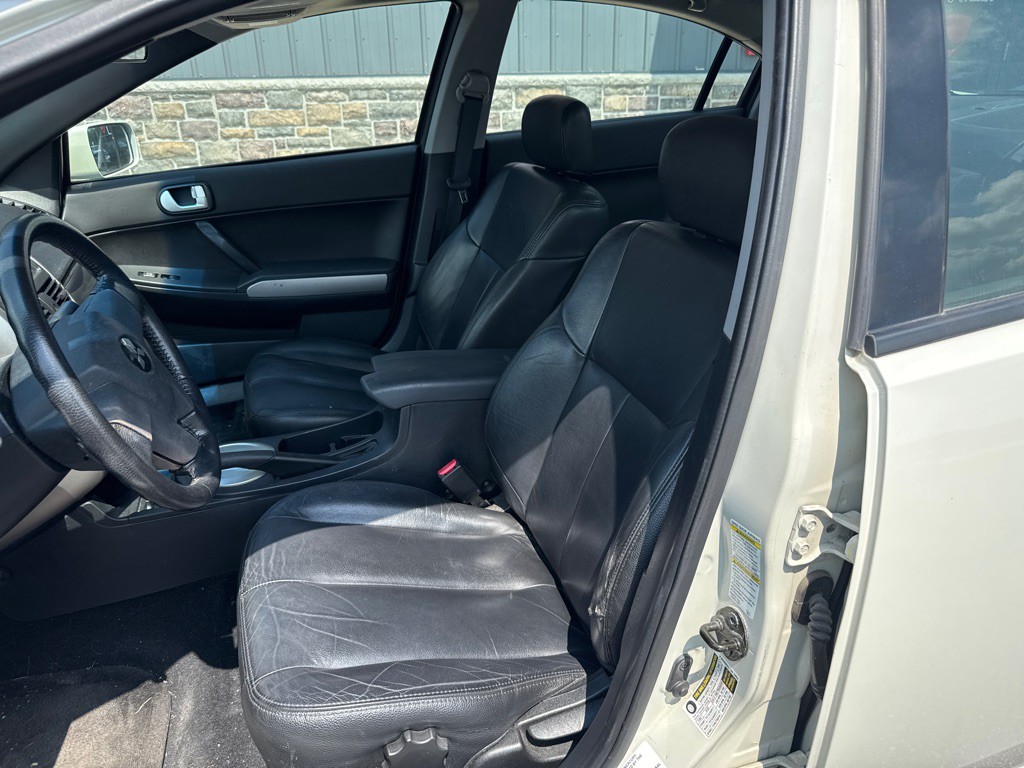 2006 Mitsubishi Galant Image 8