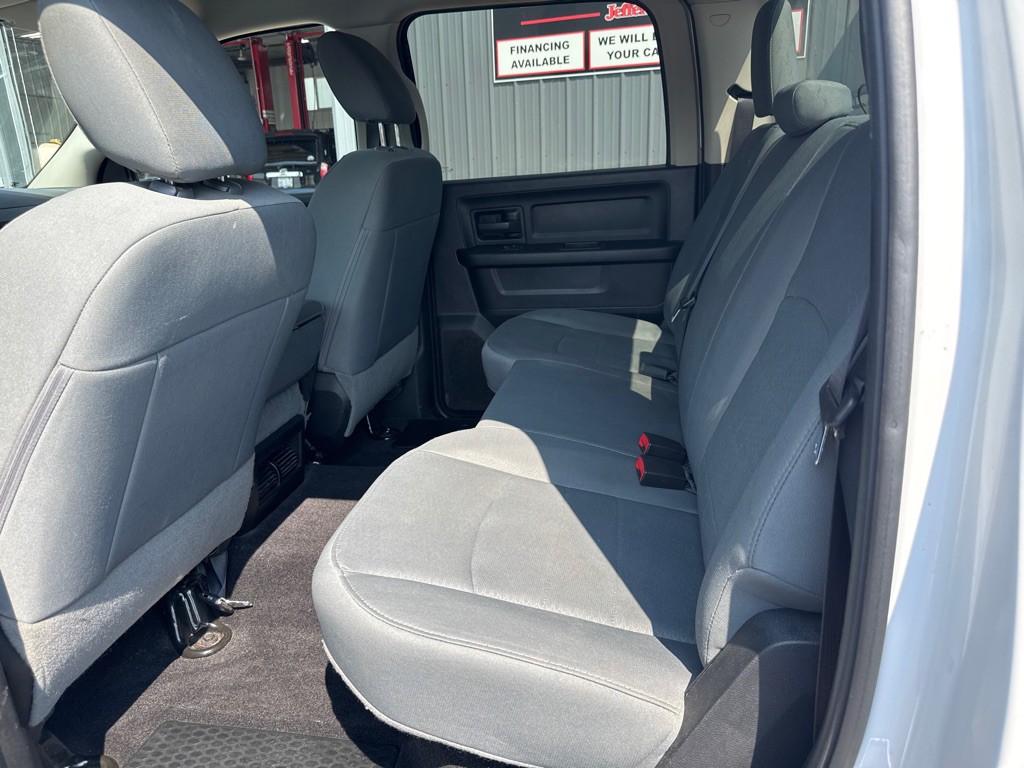 2017 RAM 1500 Image 9