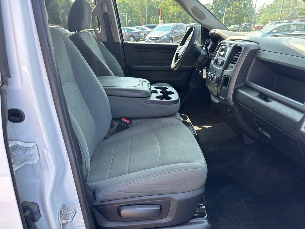 2017 RAM 1500 Image 12