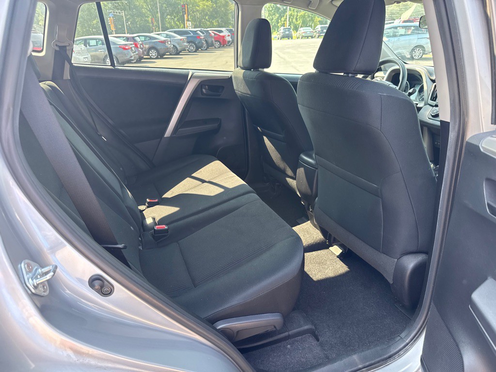 2017 Toyota Rav4 Image 11
