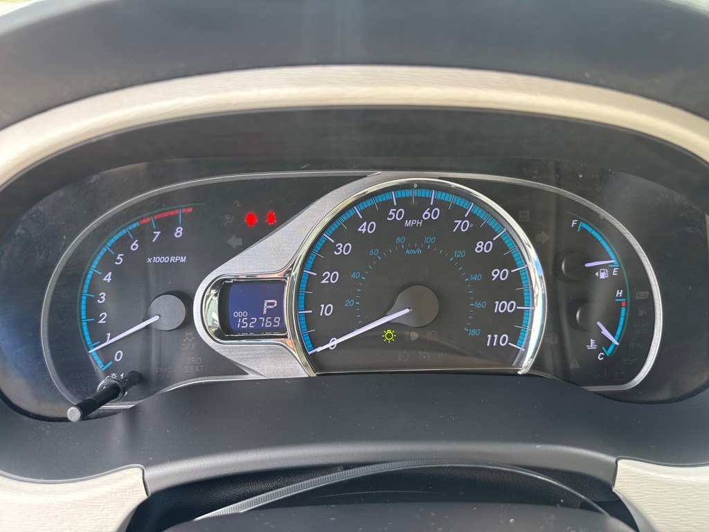 2014 Toyota Sienna Image 9