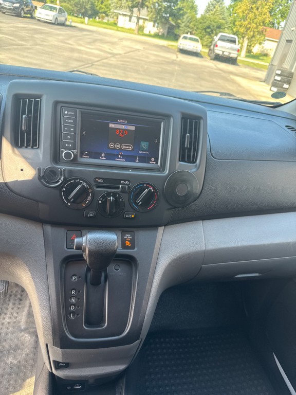 2021 Nissan NV200 Image 10