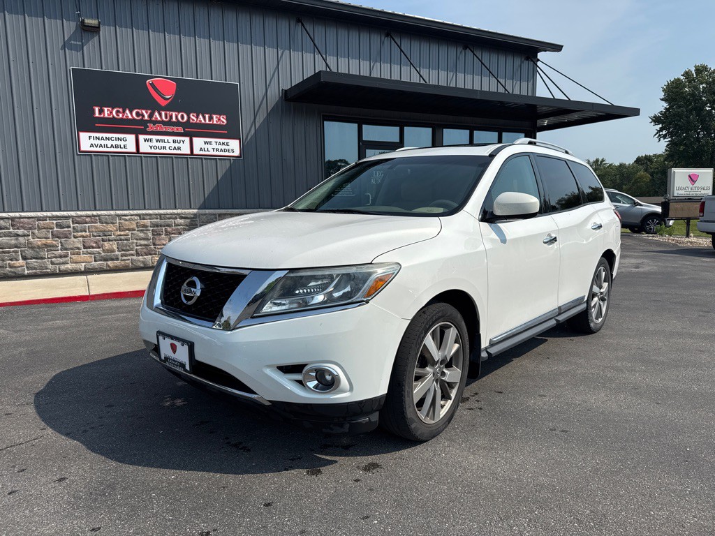 2013 Nissan Pathfinder Image 1