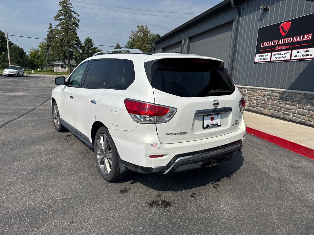 2013 Nissan Pathfinder Image 3