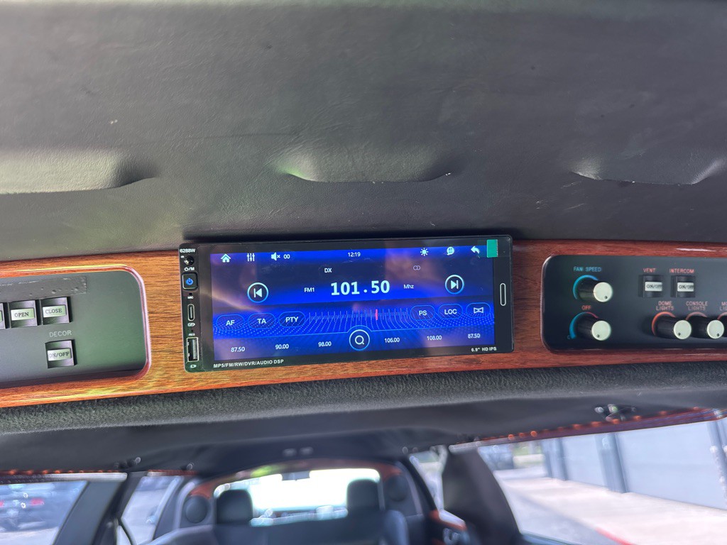 2003 Lincoln Town Car Image 16
