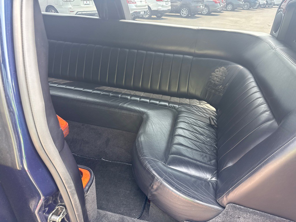 2003 Lincoln Town Car Image 25