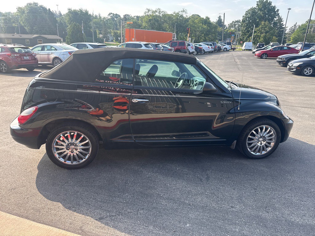 2006 Chrysler PT Cruiser Image 6