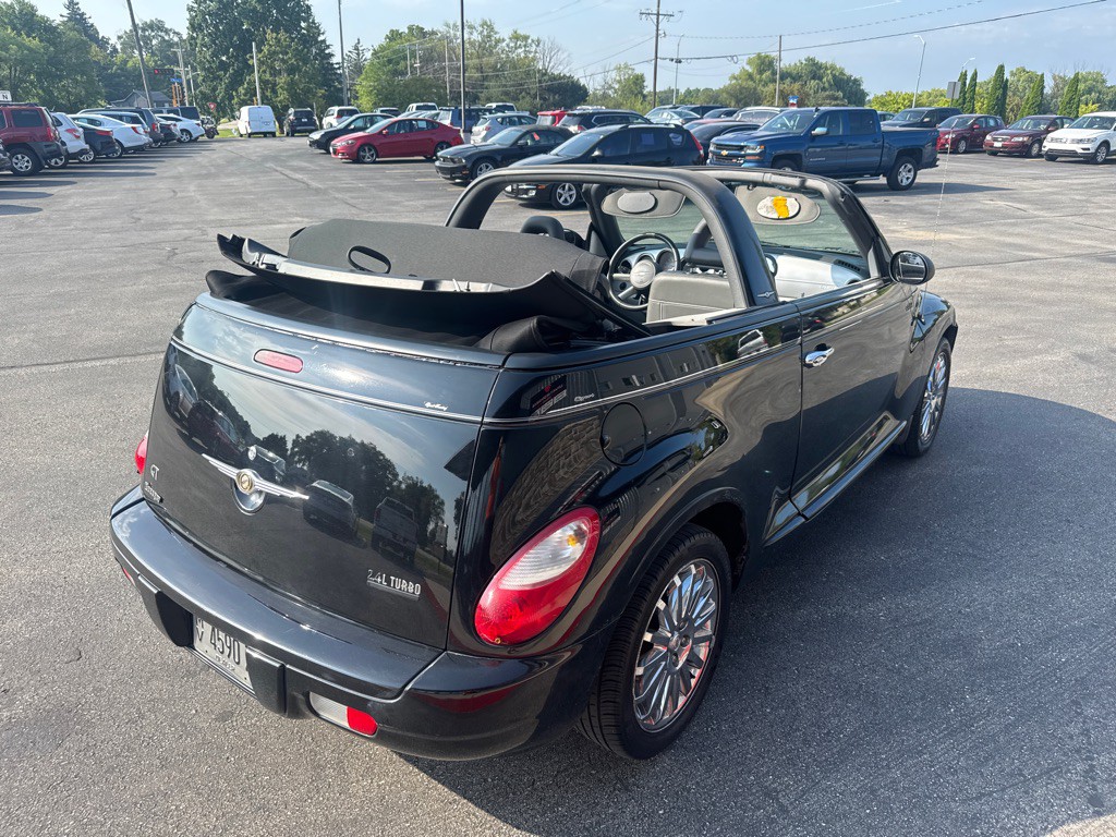 2006 Chrysler PT Cruiser Image 13