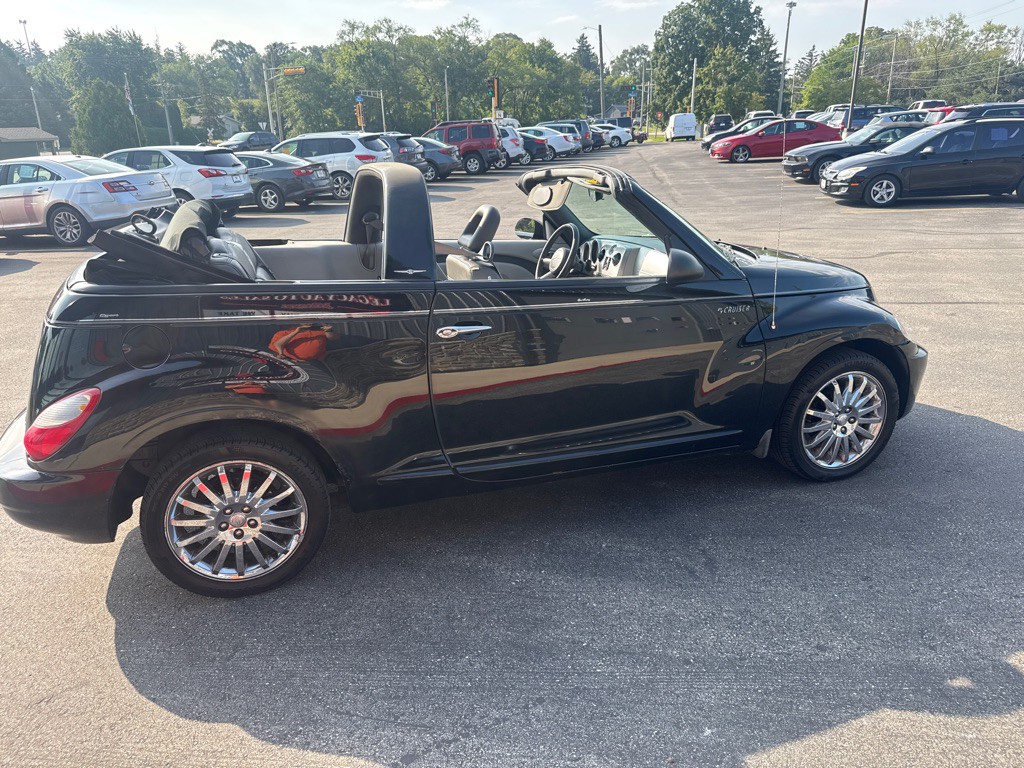 2006 Chrysler PT Cruiser Image 14
