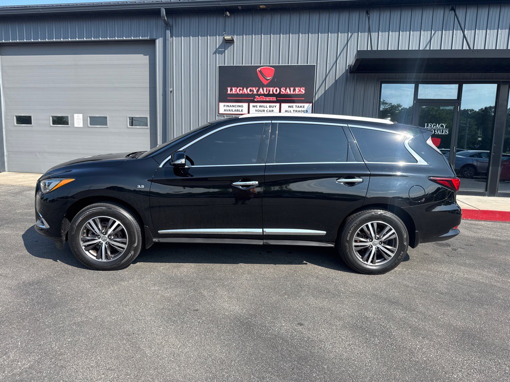 2017 INFINITI QX60 Image 2