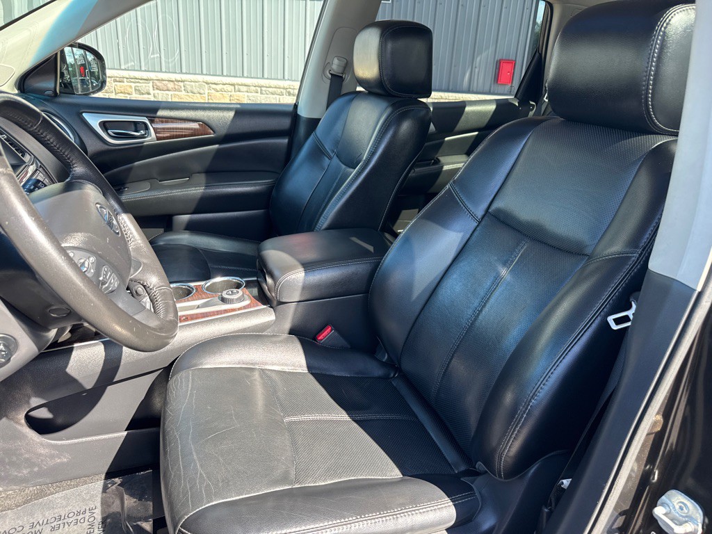 2015 Nissan Pathfinder Image 8