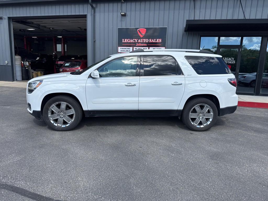 2017 GMC Acadia Image 2