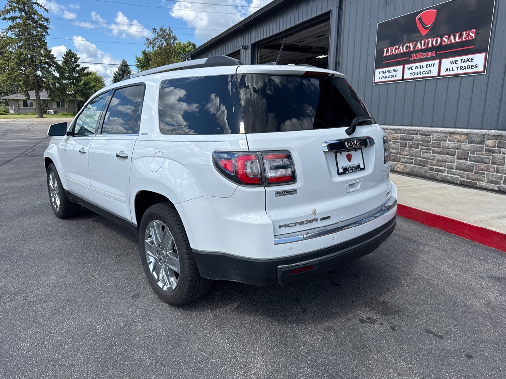 2017 GMC Acadia Image 3