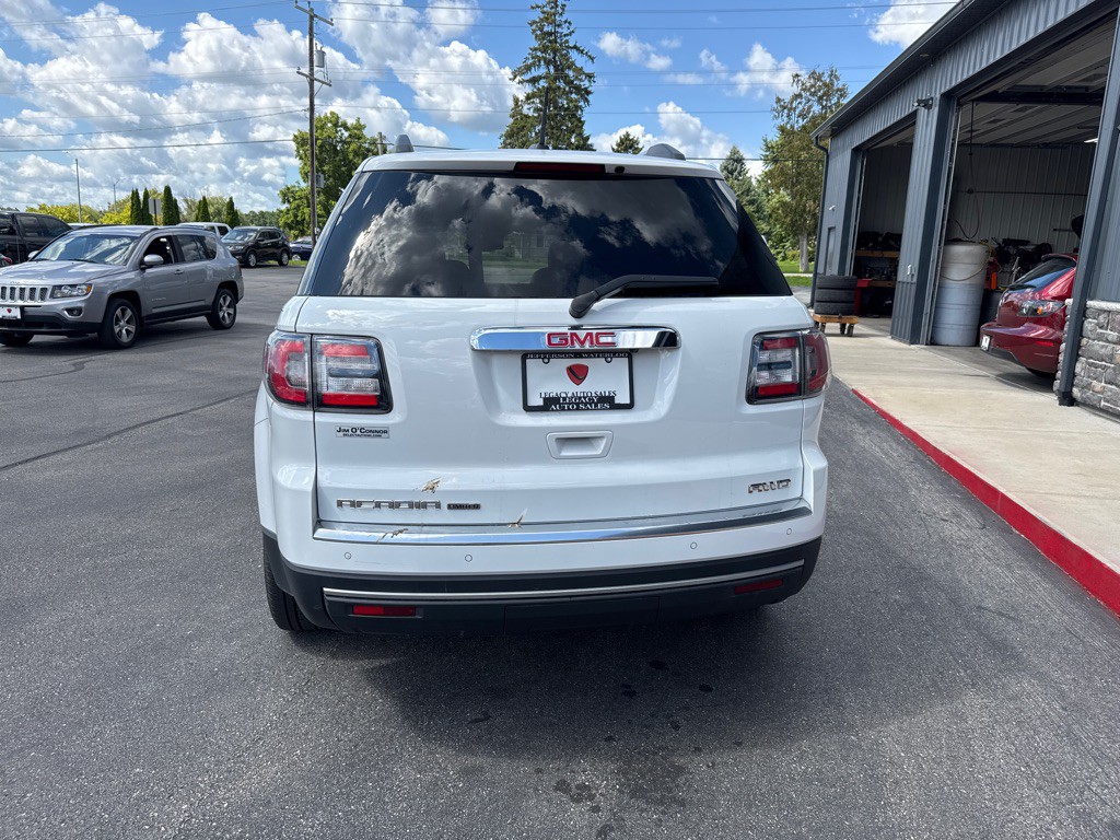 2017 GMC Acadia Image 4