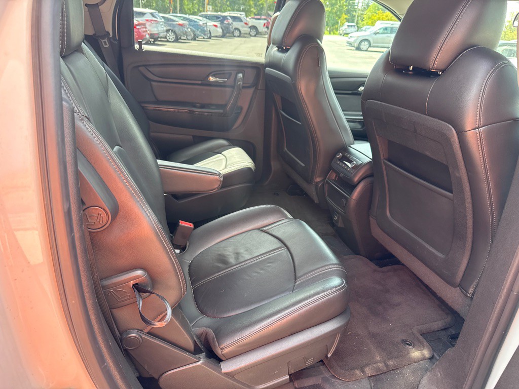 2017 GMC Acadia Image 17