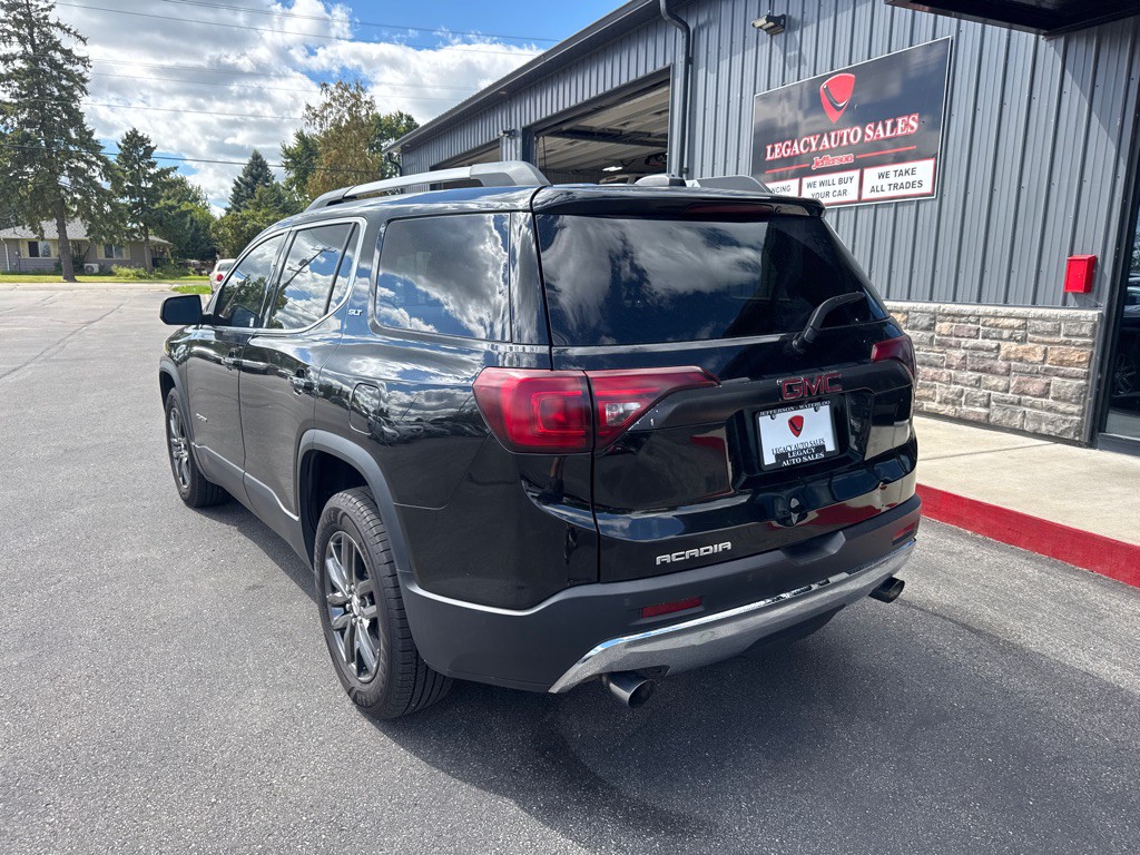 2017 GMC Acadia Image 3