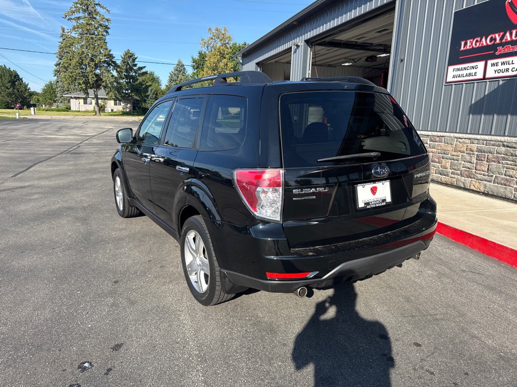 2010 Subaru Forester Image 3