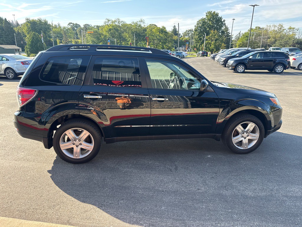 2010 Subaru Forester Image 6