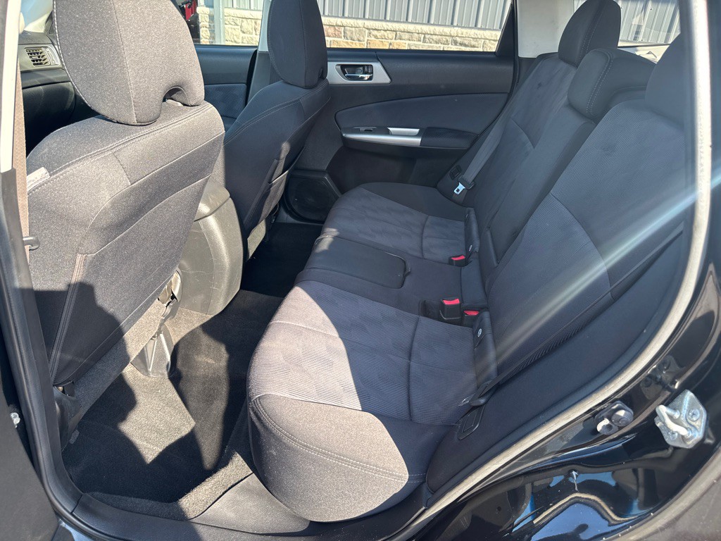 2010 Subaru Forester Image 10