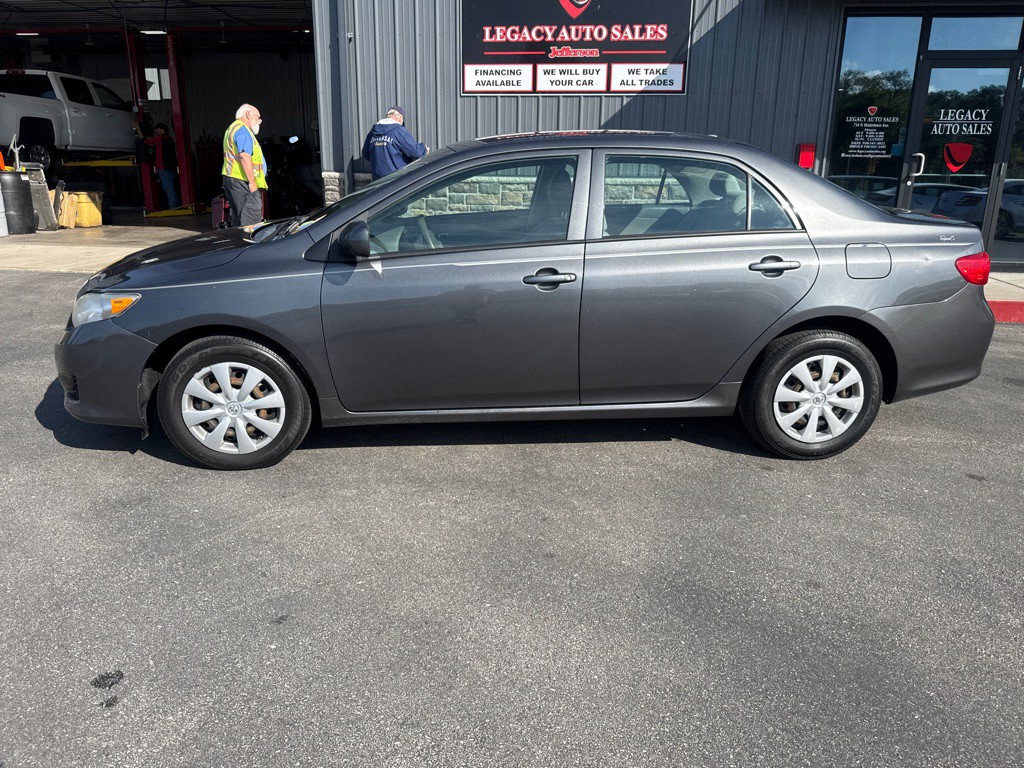 2010 Toyota Corolla Image 2