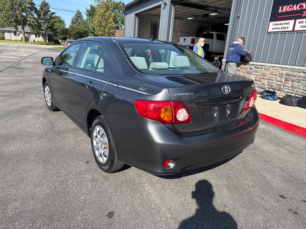 2010 Toyota Corolla Image 3