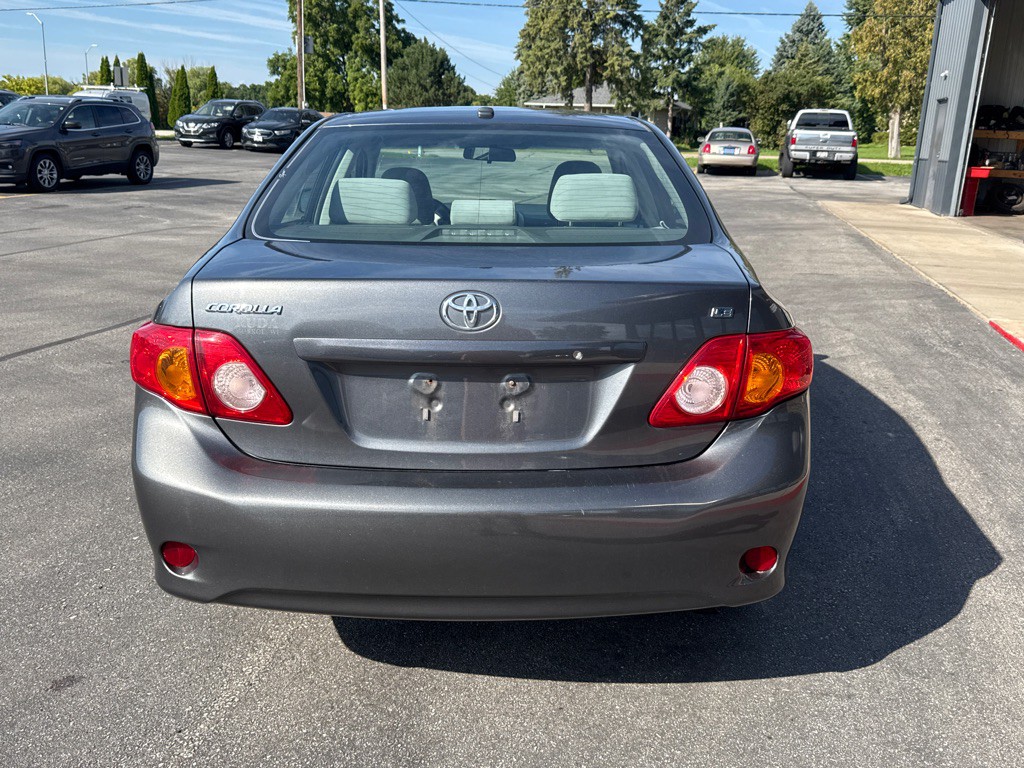2010 Toyota Corolla Image 4