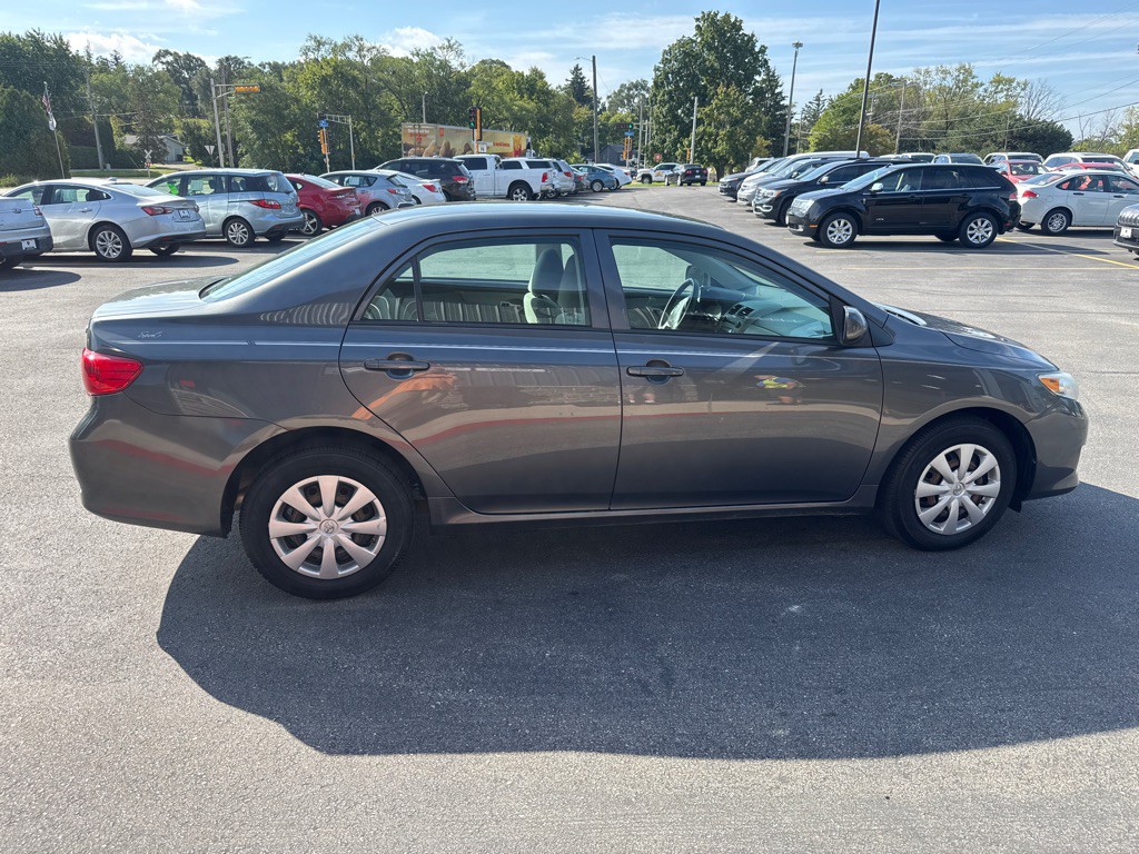 2010 Toyota Corolla Image 6