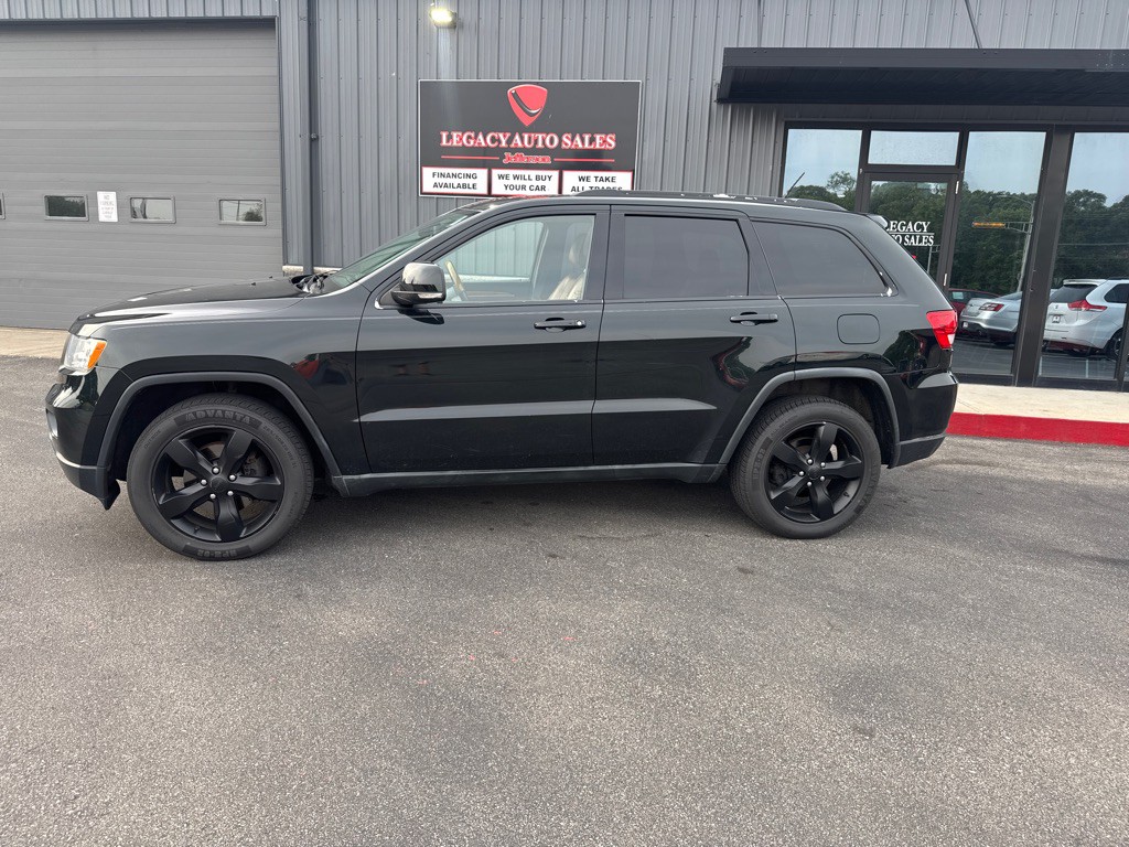 2012 Jeep Grand Cherokee Image 2